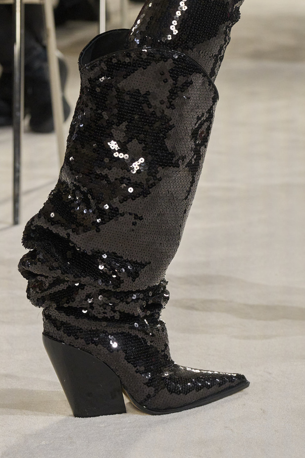 مجموعة الكسندر فوتييه للهوت كوتو لربيع وصيف 2023