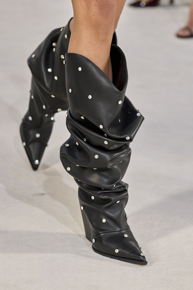 مجموعة الكسندر فوتييه للهوت كوتو لربيع وصيف 2023