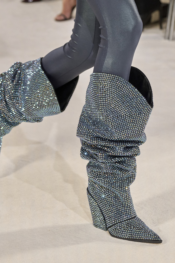 مجموعة الكسندر فوتييه للهوت كوتو لربيع وصيف 2023