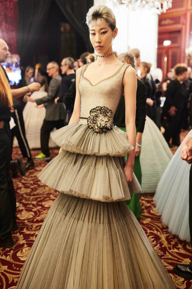 إحساس السنوات الأخيرة ينعكس على مجموعة Viktor&Rolf 