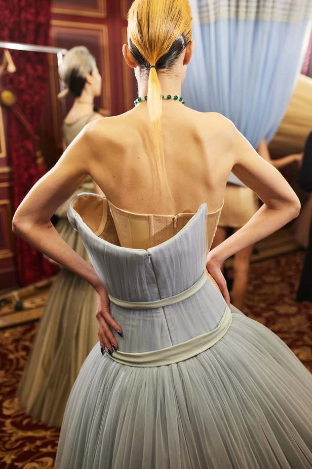 إحساس السنوات الأخيرة ينعكس على مجموعة Viktor&Rolf 