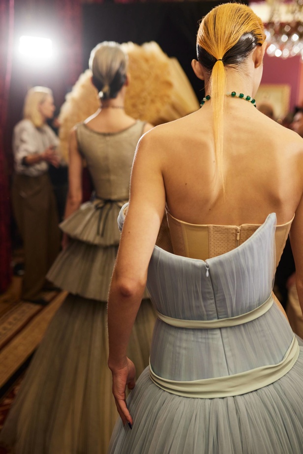 إحساس السنوات الأخيرة ينعكس على مجموعة Viktor&Rolf 