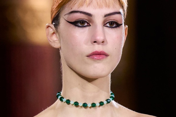 إحساس السنوات الأخيرة ينعكس على مجموعة Viktor&Rolf 