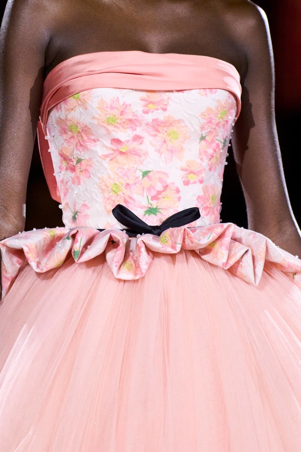 إحساس السنوات الأخيرة ينعكس على مجموعة Viktor&Rolf 