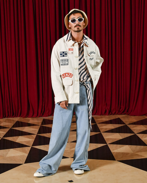 مجموعة KENZO لخريف وشتاء 2023 للنساء والرجال: مغامرة عبر الثقافات والعصور