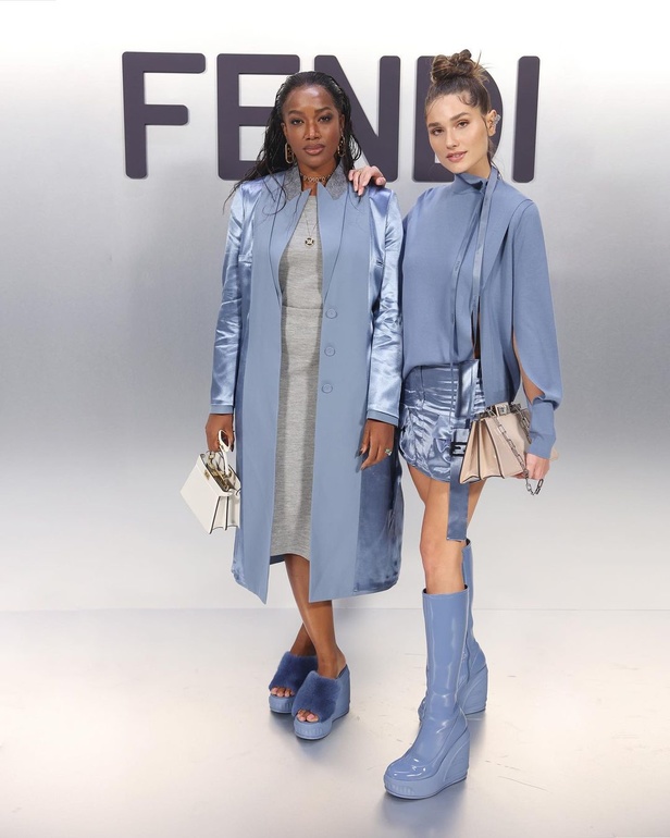 دار Fendi تستكشف الكلاسيكية والأناقة بأسلوب جديد وتقدّم البانك بلمسة راقية