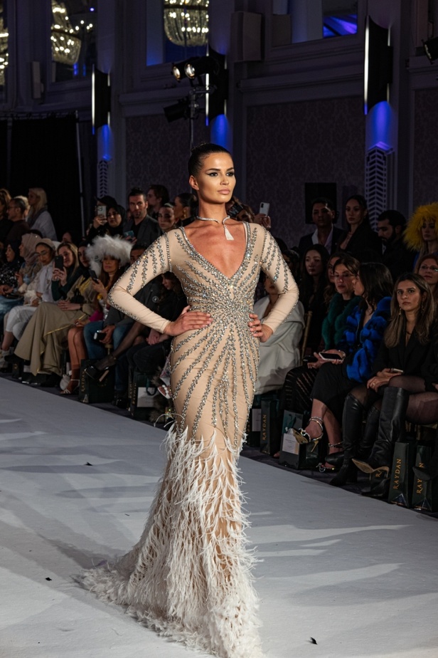 مجموعة الألبسة الراقية لدار Atelier Zuhra لخريف وشتاء 2023