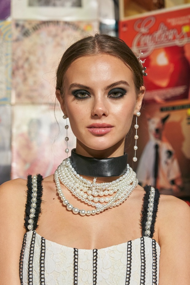 مجموعة Alice + Olivia by Stacey Bendet تستوحي من الأيقونات الأميركية