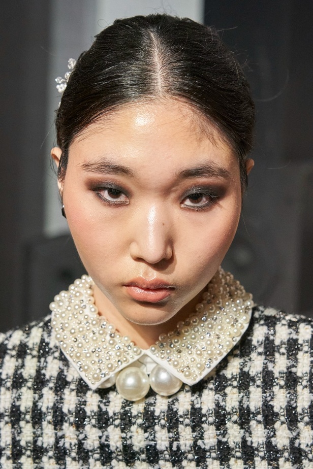 اطلالات جمالية من مجموعة Alice + Olivia by Stacey Bendet