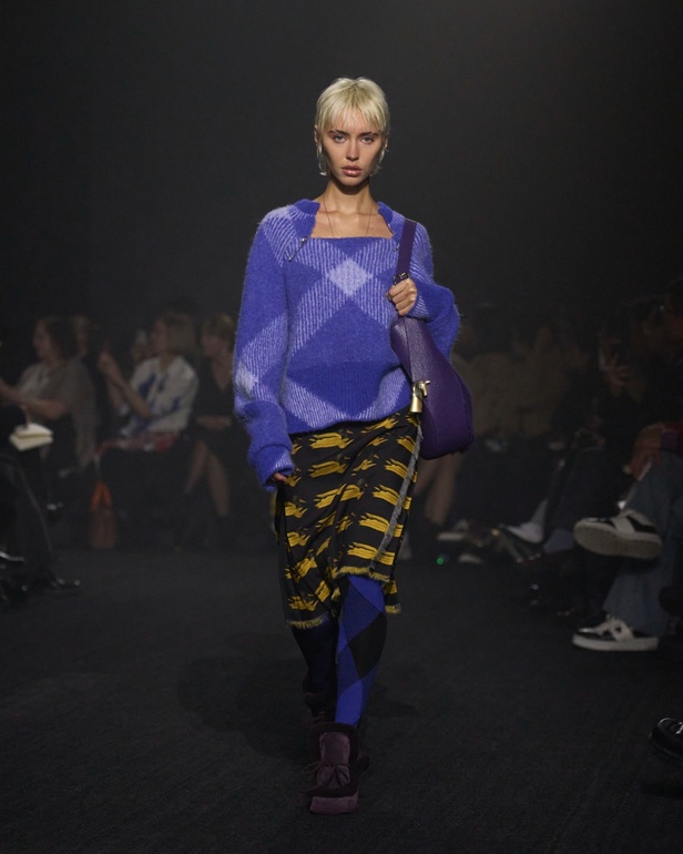 مجموعة Burberry لخريف وشتاء 2023-2024 