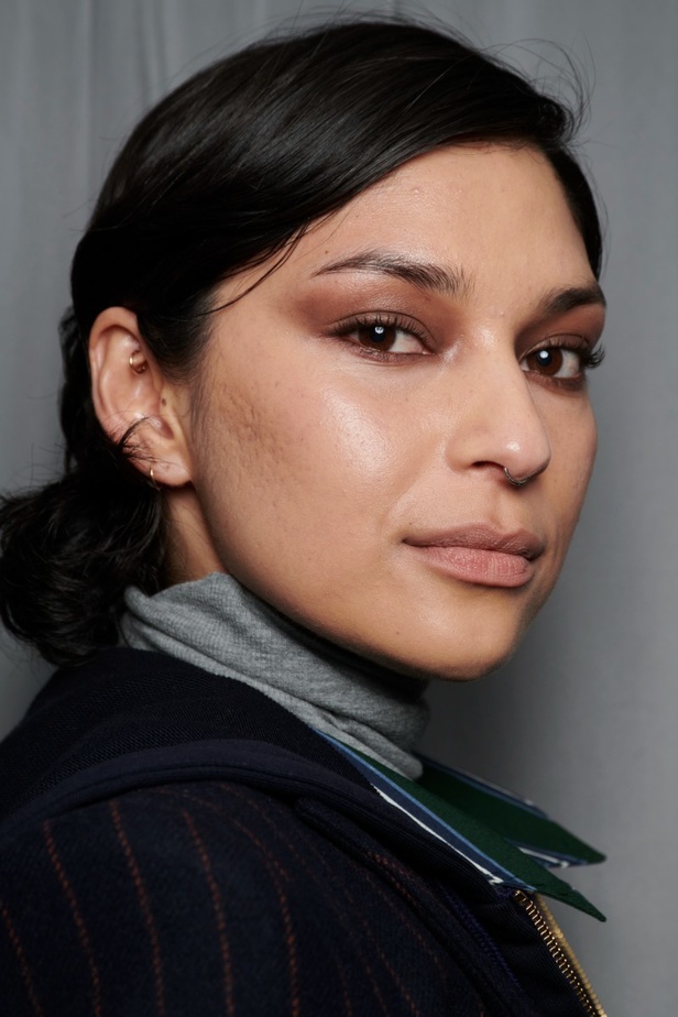 اطلالات جمالية من مجموعة Veronica Beard لخريف وشتاء 2023- 2024