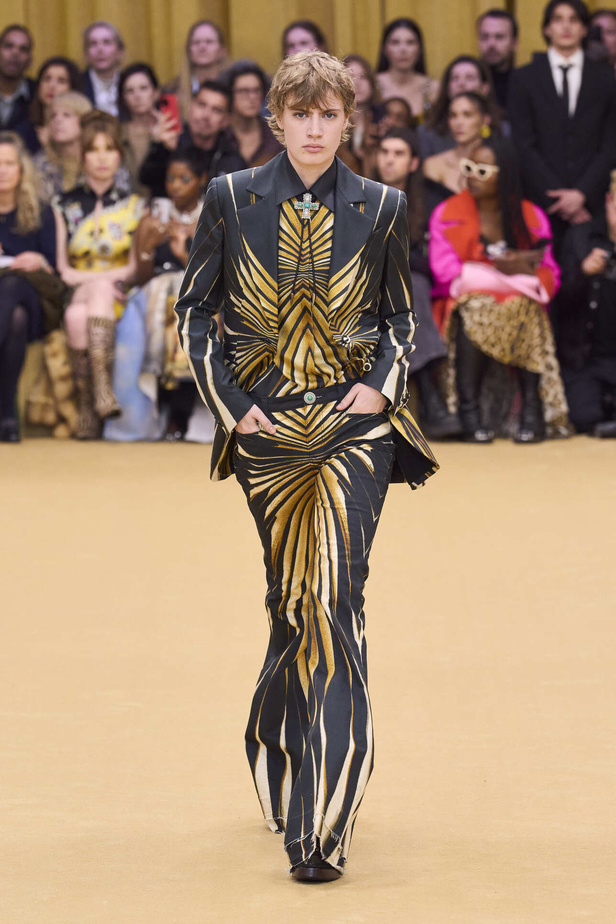 مجموعة Roberto Cavalli لخريف وشتاء 2024 في ميلانو