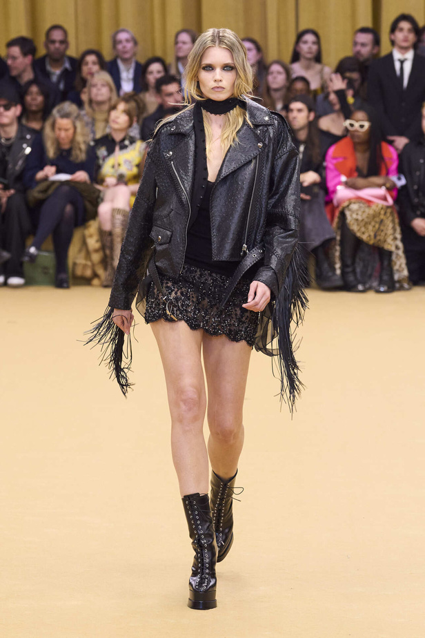 مجموعة Roberto Cavalli لخريف وشتاء 2024 في ميلانو