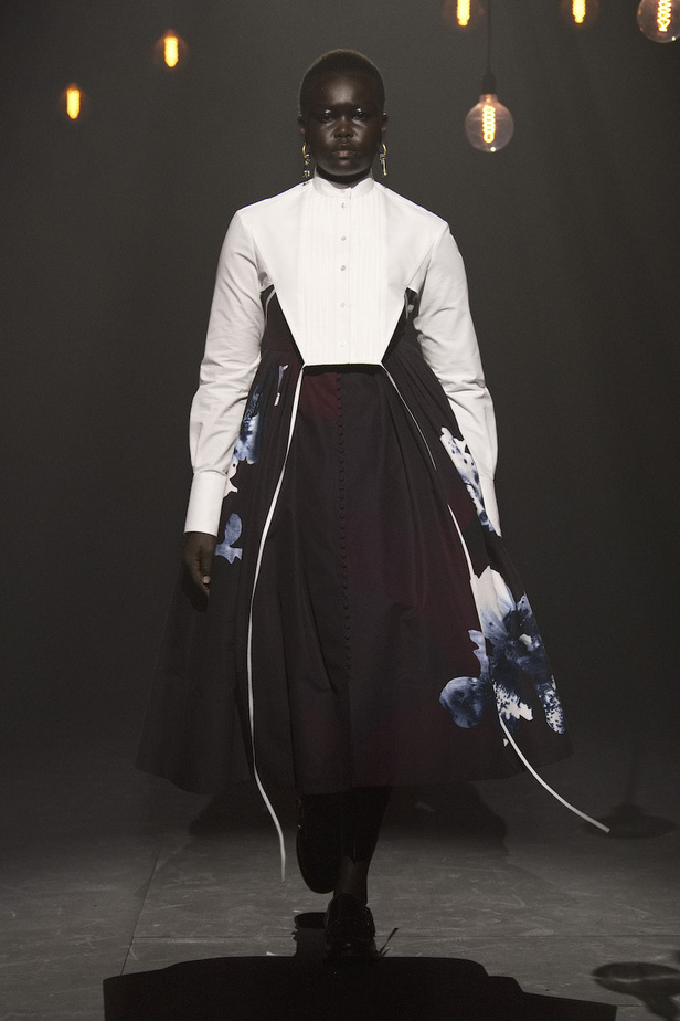 من مجموعة Erdem لموسم خريف وشتاء 2023-2024