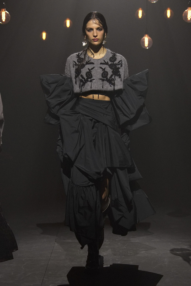 من مجموعة Erdem لموسم خريف وشتاء 2023-2024