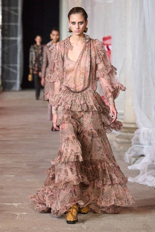 مجموعة Etro لخريف وشتاء 2023