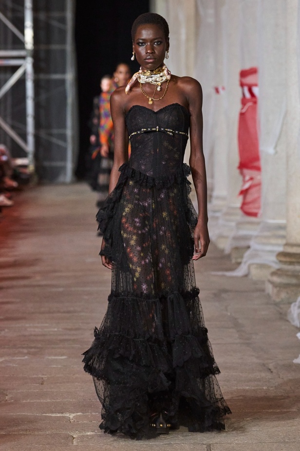 مجموعة Etro لخريف وشتاء 2023