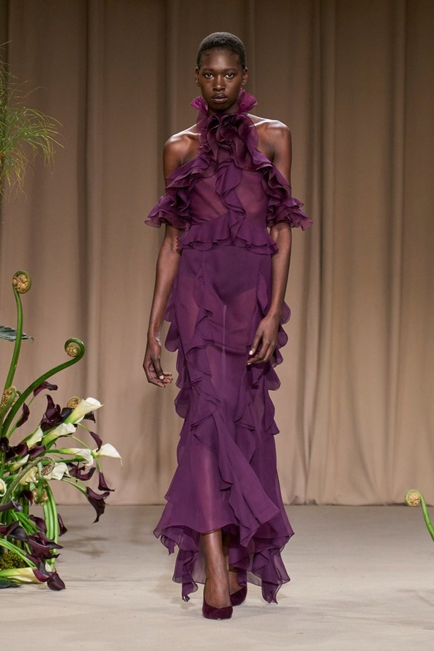 مجموعة دار Jason Wu لخريف وشتاء 2023 - 2024