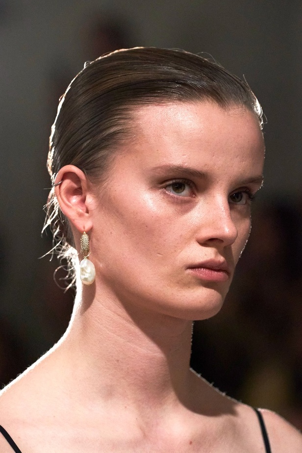  اطلالات جمالية من مجموعة Jason Wu