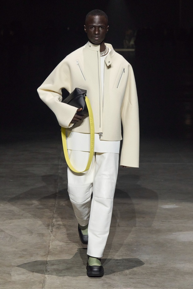 مجموعة Jil Sander عكست تصاميم أكثر جرأة مع الحفاظ على البساطة