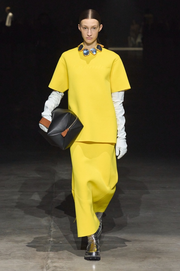 مجموعة Jil Sander عكست تصاميم أكثر جرأة مع الحفاظ على البساطة