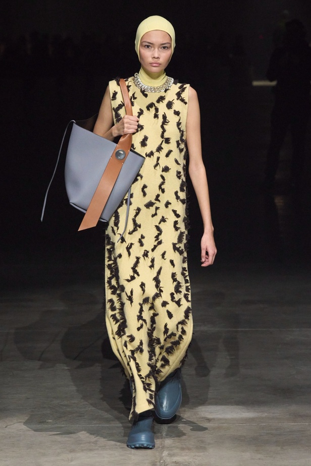 مجموعة Jil Sander عكست تصاميم أكثر جرأة مع الحفاظ على البساطة