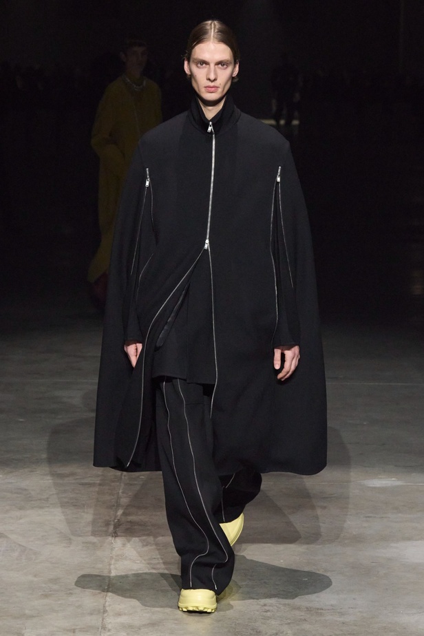 مجموعة Jil Sander عكست تصاميم أكثر جرأة مع الحفاظ على البساطة