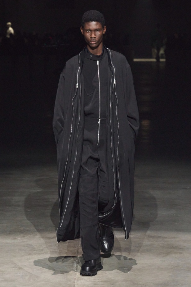 مجموعة Jil Sander عكست تصاميم أكثر جرأة مع الحفاظ على البساطة