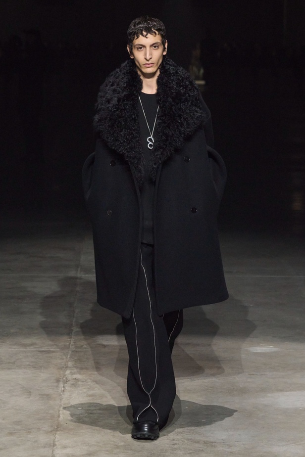 مجموعة Jil Sander عكست تصاميم أكثر جرأة مع الحفاظ على البساطة