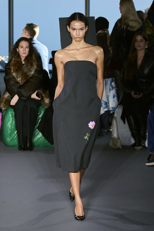 مجموعة Christopher Kane لخريف وشتاء 2024 في لندن