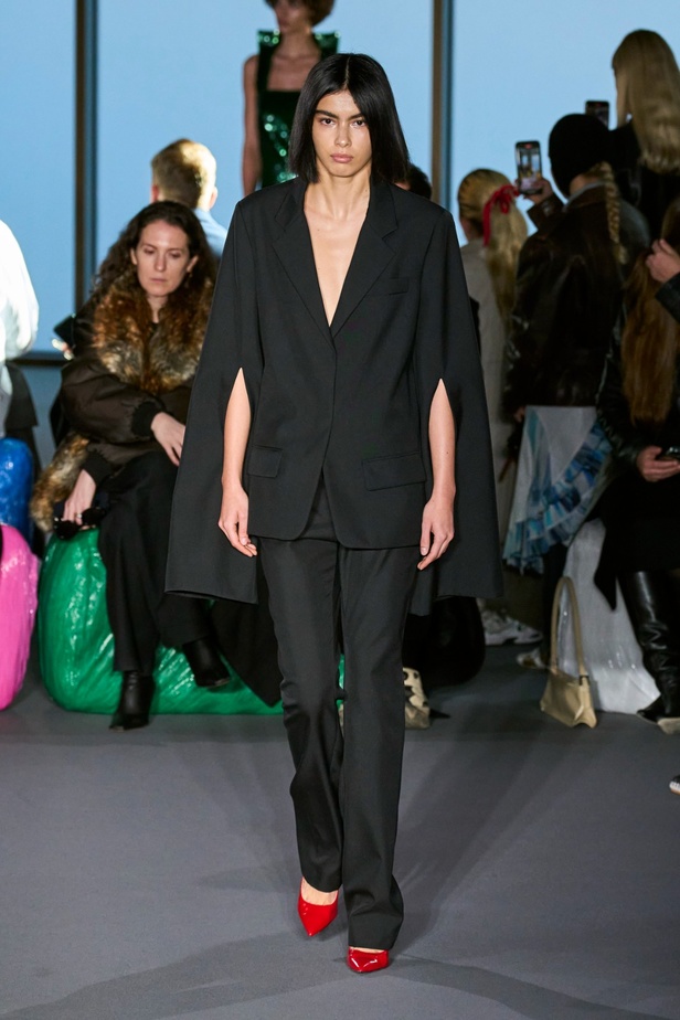 مجموعة Christopher Kane لخريف وشتاء 2023-2024