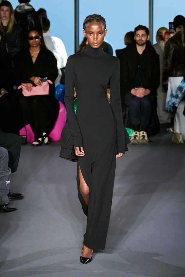 مجموعة Christopher Kane لخريف وشتاء 2023-2024