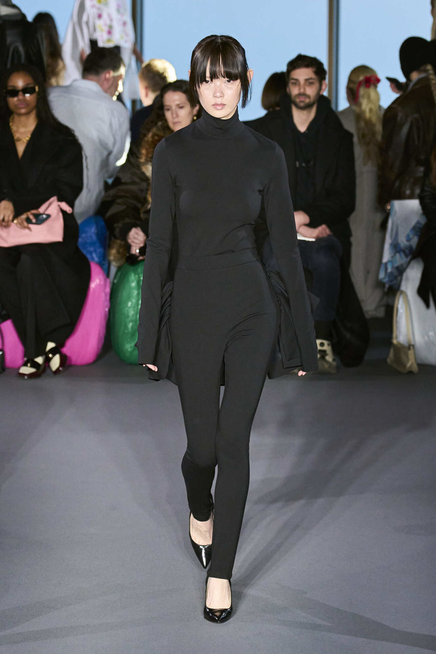 مجموعة Christopher Kane لخريف وشتاء 2024 في لندن