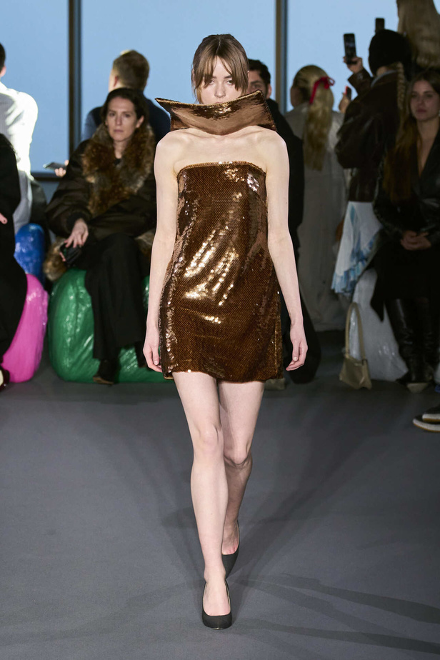 مجموعة Christopher Kane لخريف وشتاء 2024 في لندن