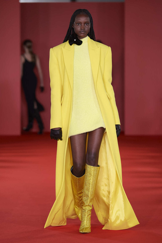 مجموعة David Koma لخريف وشتاء 2024 في لندن