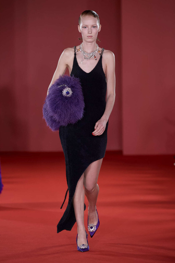 مجموعة David Koma لخريف وشتاء 2024 في لندن