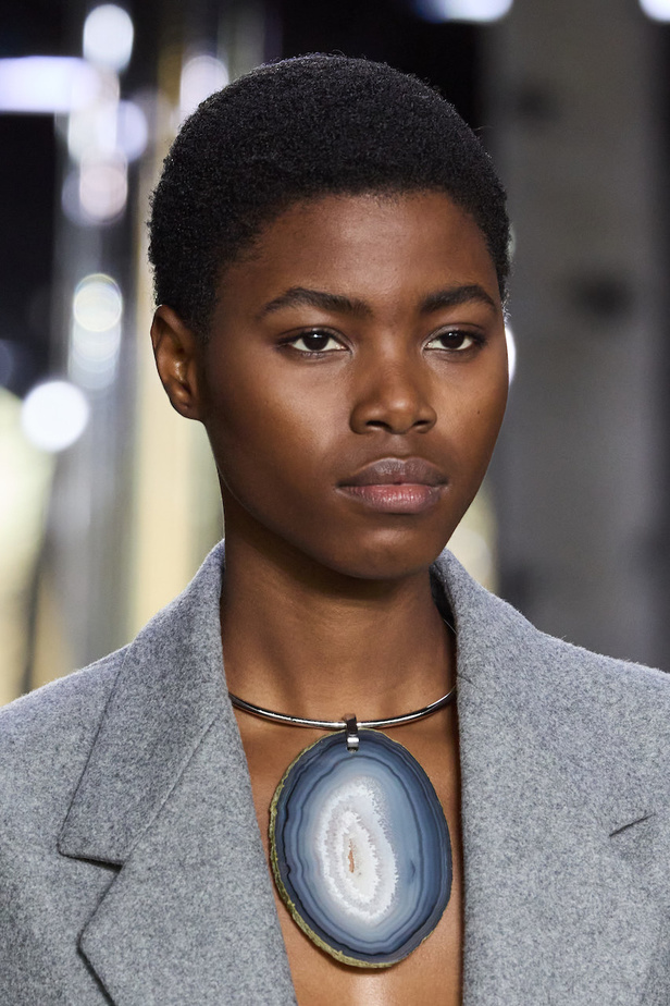 اكسسوارات مجموعة مايكل كورس لموسم خريف وشتاء 2023