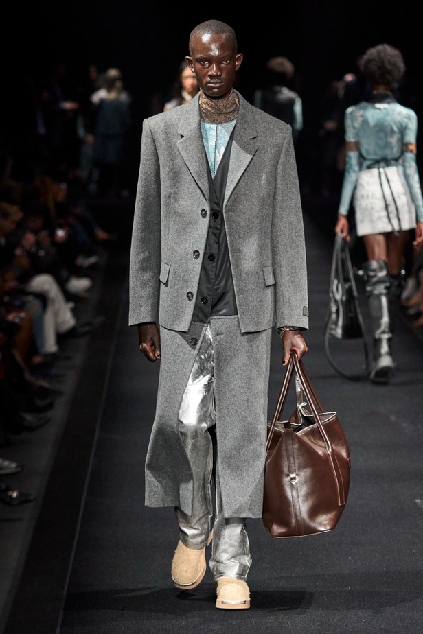 مجموعة MM6 Maison Margiela لخريف وشتاء 2023