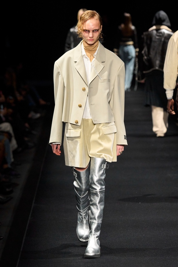 مجموعة MM6 Maison Margiela لخريف وشتاء 2023