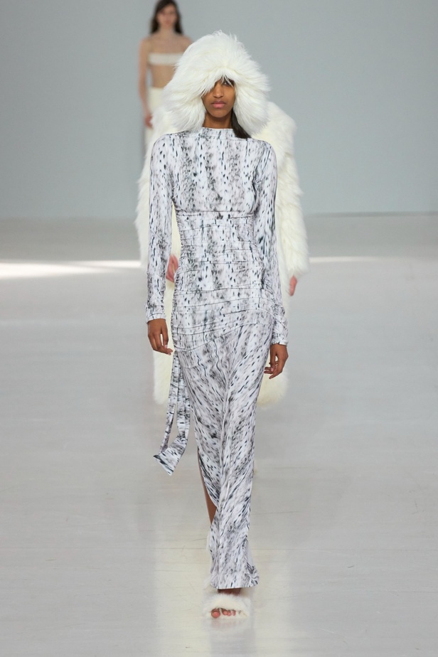 مجموعة MSGM لخريف وشتاء 2023-2024