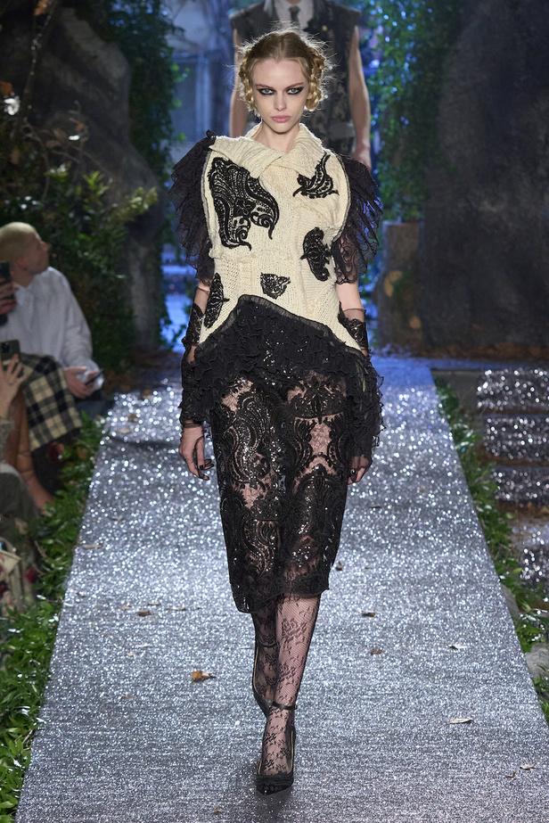 من مجموعة أنطونيو ماراس لموسم خريف وشتاء2023-2024