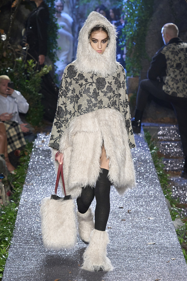 من مجموعة أنطونيو ماراس لموسم خريف وشتاء2023-2024