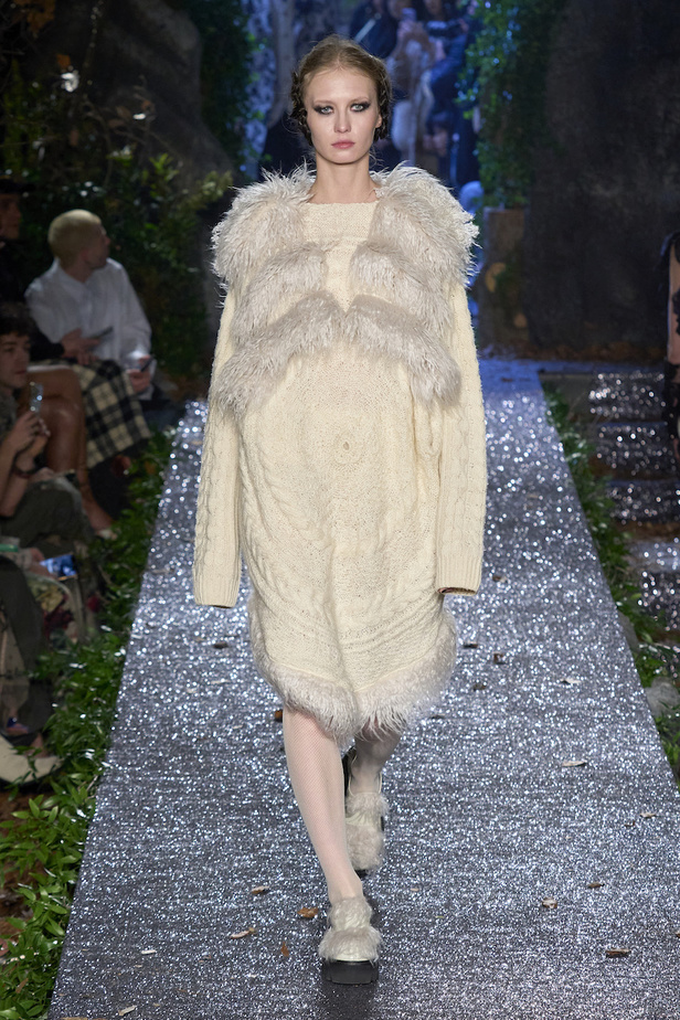 من مجموعة أنطونيو ماراس لموسم خريف وشتاء2023-2024