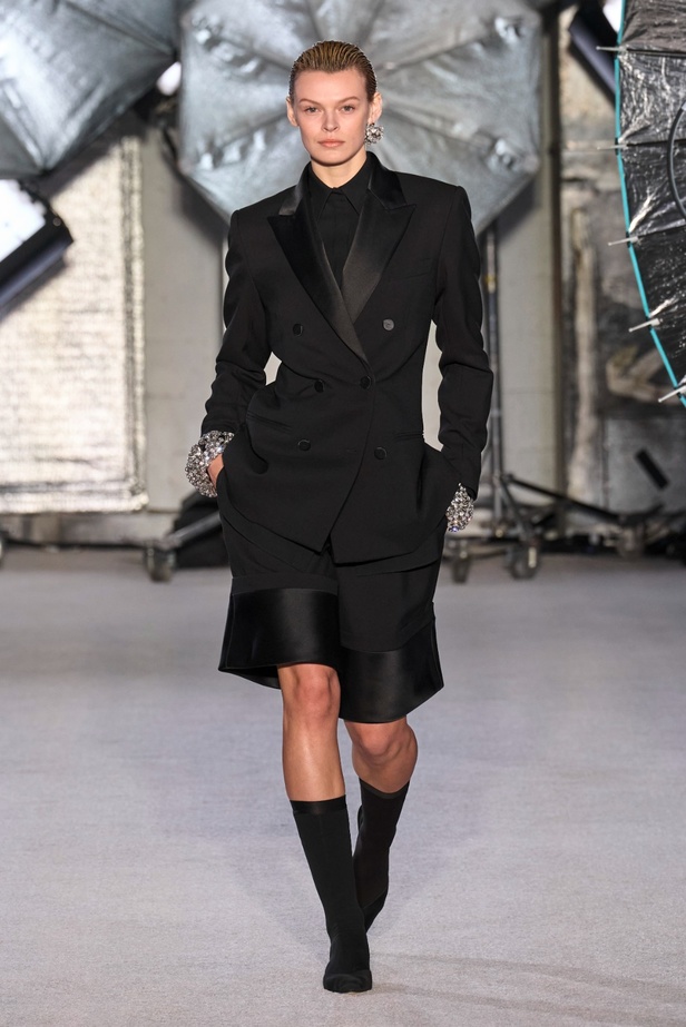 مجموعة براندون ماكسويل لخريف وشتاء 2023-2024