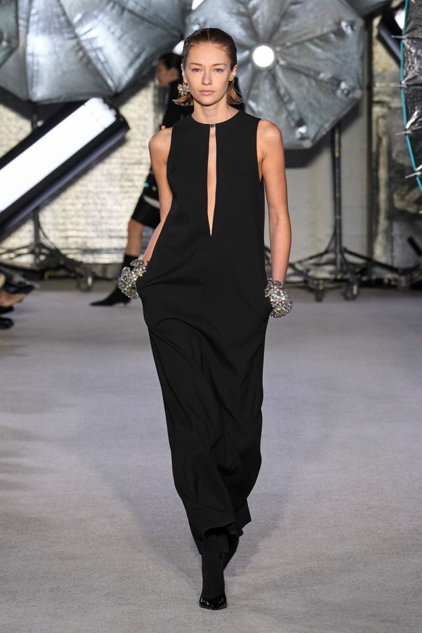 مجموعة براندون ماكسويل لخريف وشتاء 2023-2024