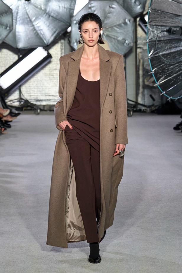 مجموعة براندون ماكسويل لخريف وشتاء 2023-2024