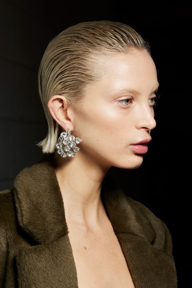 اطلالات جمالية من مجموعة براندون ماكسويل لخريف وشتاء 2023-2024 