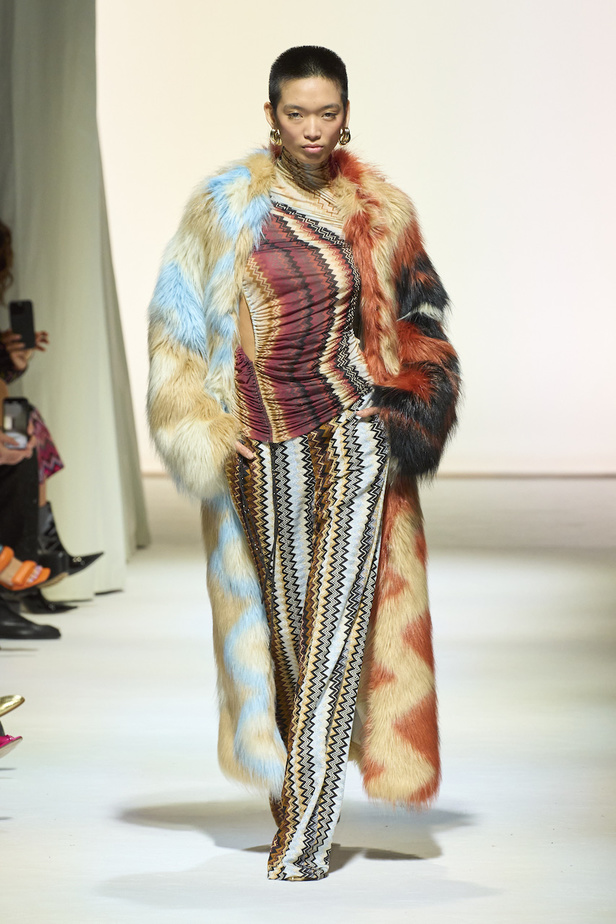 من مجموعة ميسوني لموسم خريف وشتاء 2023-2024