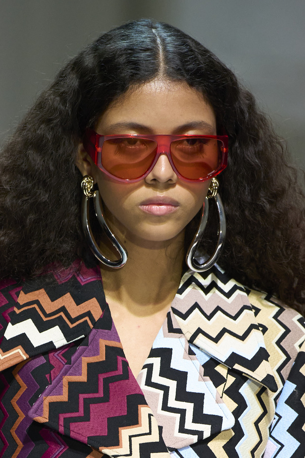 مجموعة ميسوني لخريف 2023 تمازج في الألوان والطبعات 