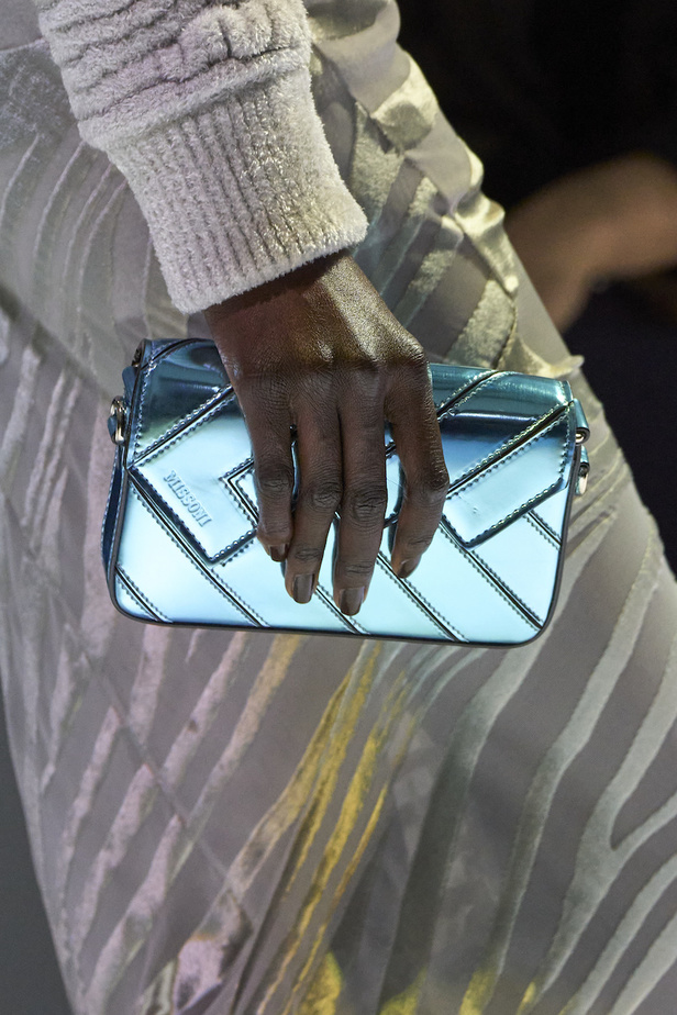 مجموعة ميسوني لخريف 2023 تمازج في الألوان والطبعات 